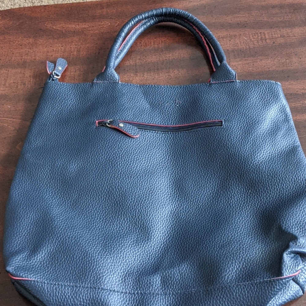 Handbag - Picture 2 of 5